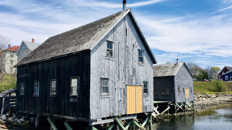 Reasons to Store Your Watercraft in Boat Houses